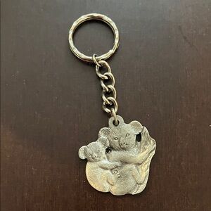 💲 5 for $20 Vintage Pewter Koala Keychain 1984